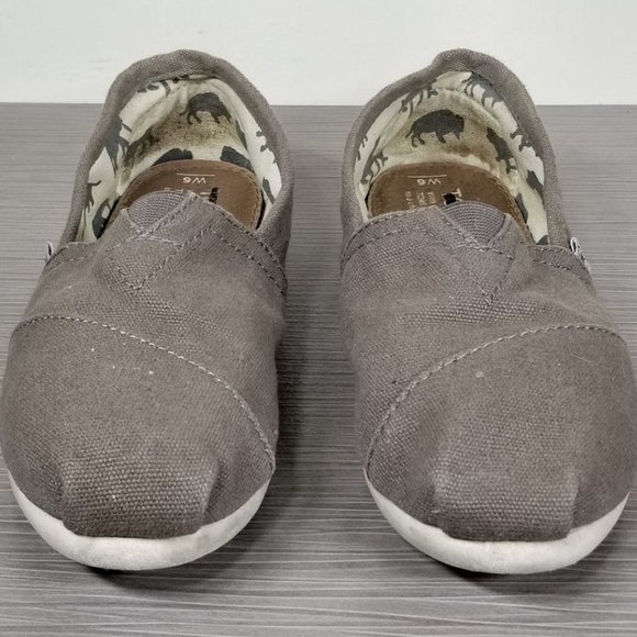 TOMS Classic Canvas Slip-On Shoe, Ash Canvas, Womens Size 6 M - Picture 2 of 9